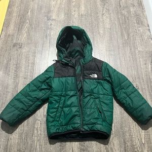 Boy’s Northface Light Winter Jacket. Reversible.